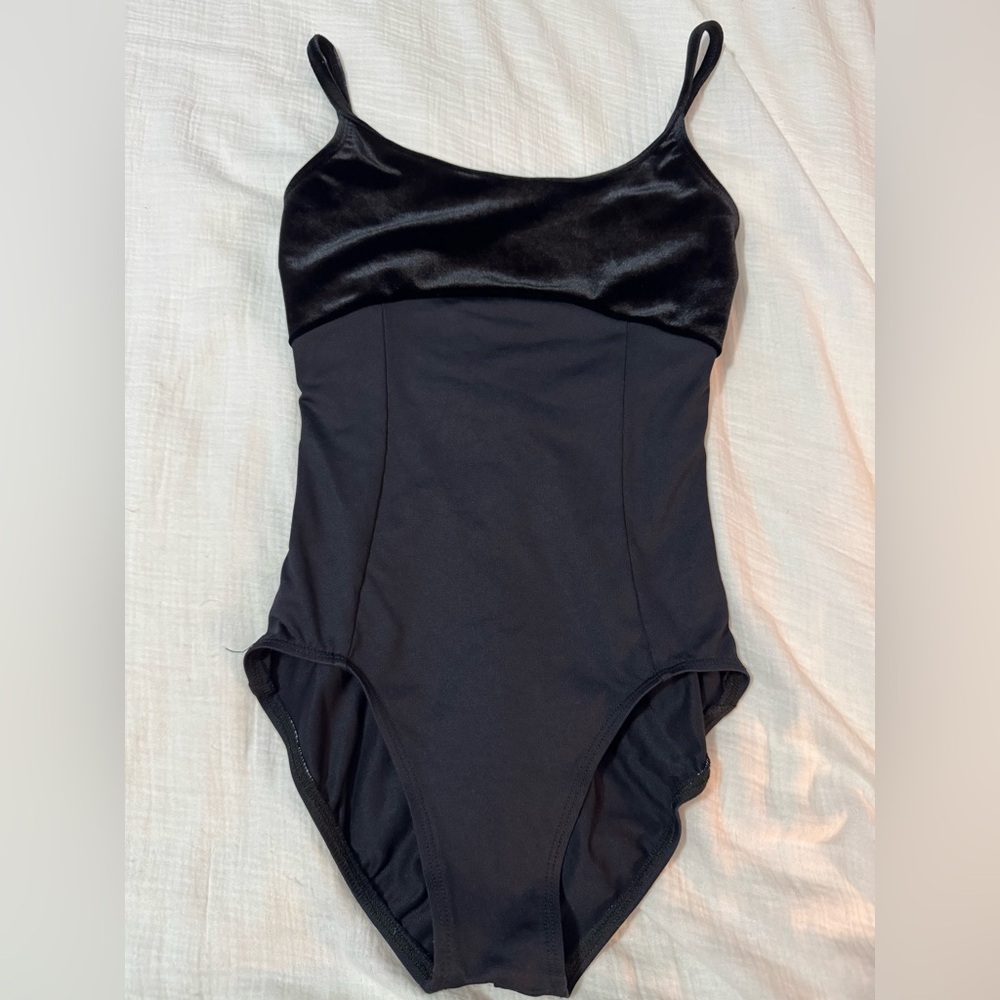 Ainsliewear Black Dance Leotard with Velvet Adult Small
